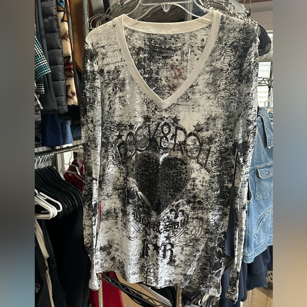 Rock & Roll Cowgirl Black and White V-Neck Long Sleeve Top